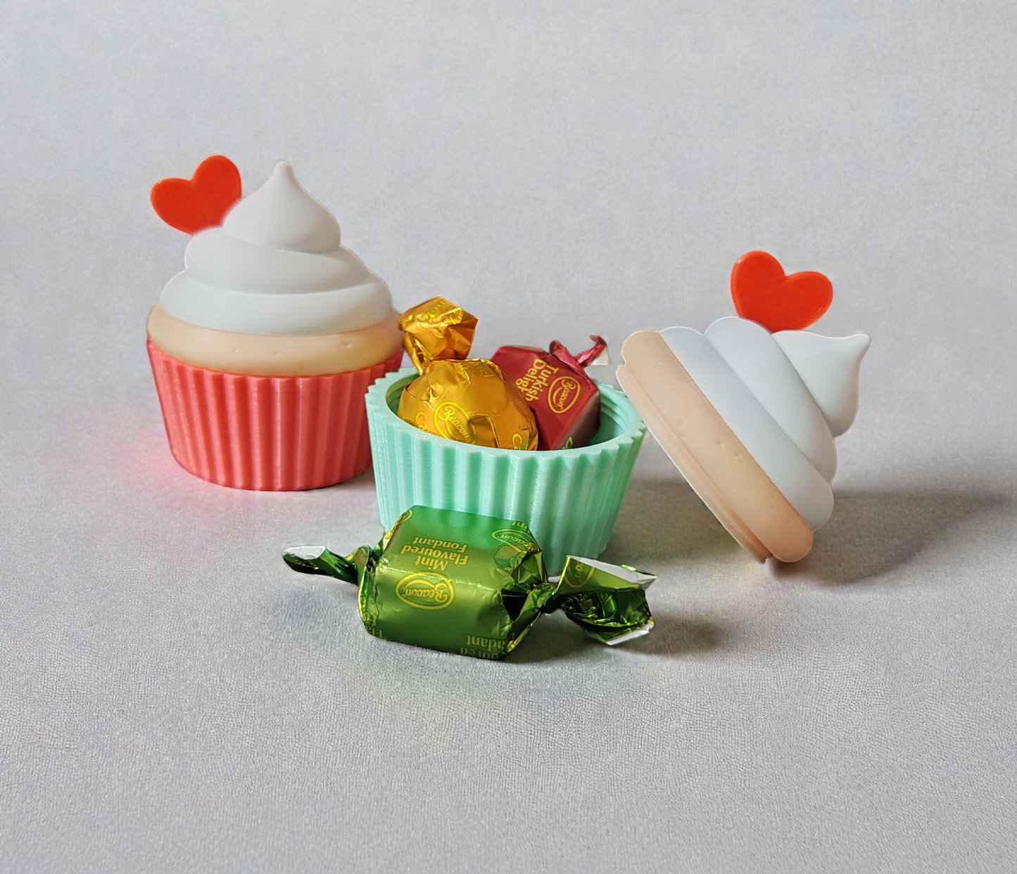 Small Cupcake Gift Box – Valentine’s Edition